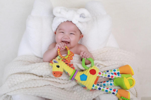 高安四个月宝宝揉眼睛 高安四个月宝宝揉眼睛